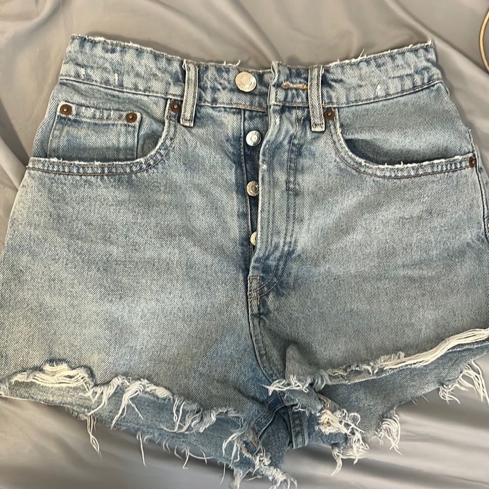 ZARA denim jean shorts in great condition